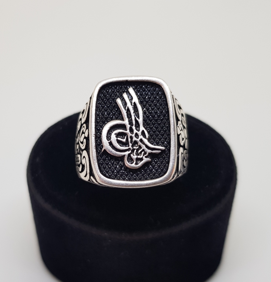 ÜZERİ TUĞRA MOTİFLİ GÜMÜŞ YÜZÜK