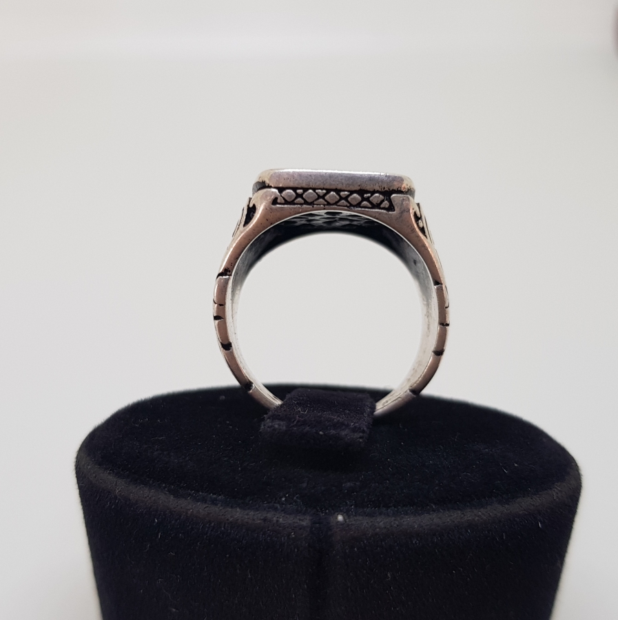 ÜZERİ TUĞRA MOTİFLİ GÜMÜŞ YÜZÜK