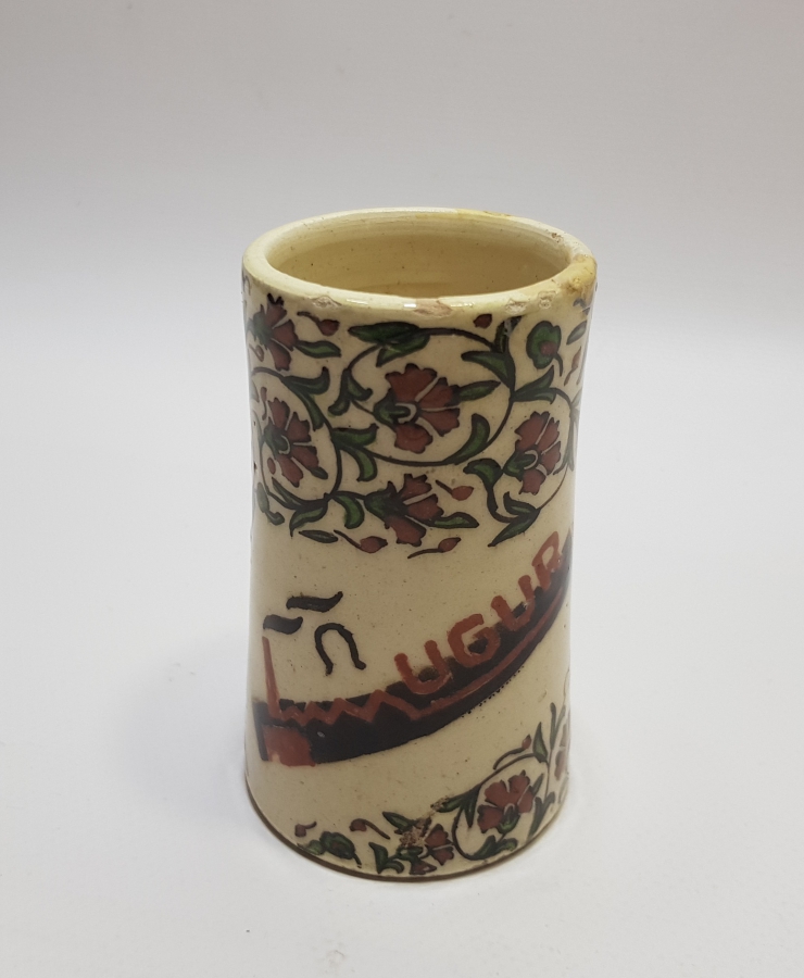 CUMHURİYET BAŞLARI KÜTAHYA YAPIMI NADİR FORMDA KARANFİLLİ KALEMLİK