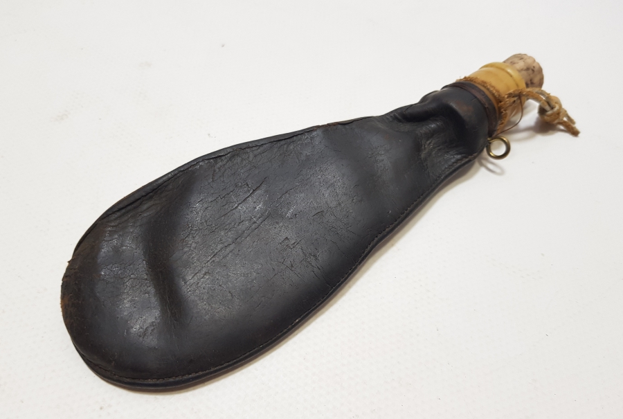 OSMANLI DÖNEMİ KEMİK APLİKLİ NADİR DERİ BARUTLUK