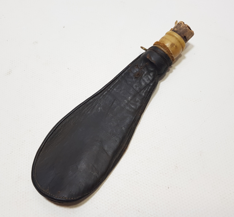 OSMANLI DÖNEMİ KEMİK APLİKLİ NADİR DERİ BARUTLUK