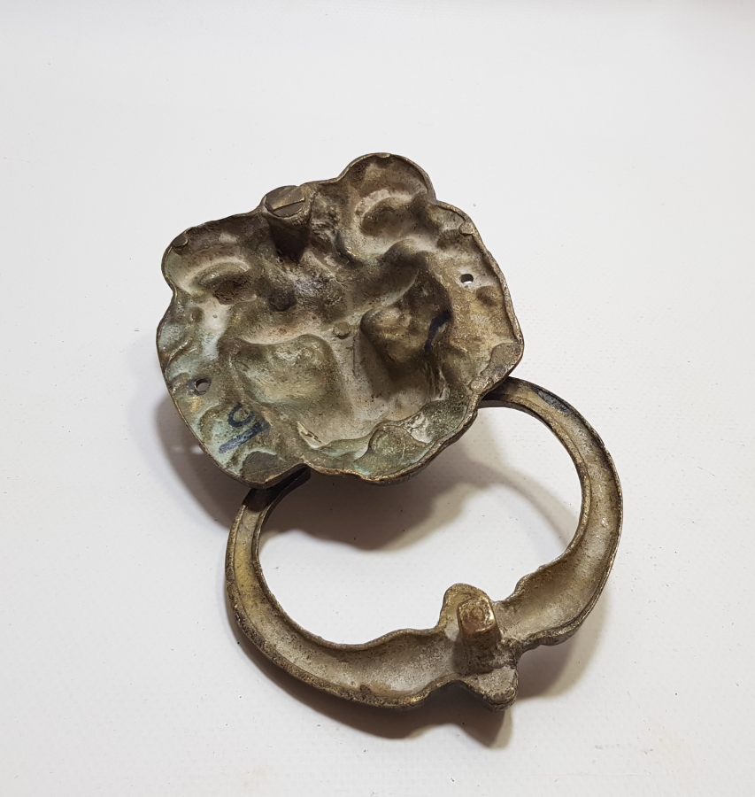 OSMANLI DÖNEMİ ÇOK NADİR ANADOLU ASLANI GÖRSELLİ BRONZ KAPI TOKMAĞI