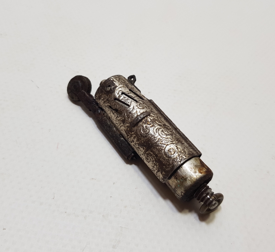 OSMANLI DÖNEMİ ÜZERİ İŞLEMELİ NADİR SUBAY ÇAKMAĞI