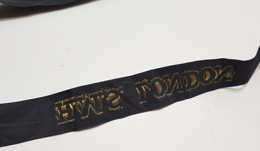 HMS LONDON'A AİT MÜRETTEBATTAN BİR ASKERİN ŞAPKA KURDELASI