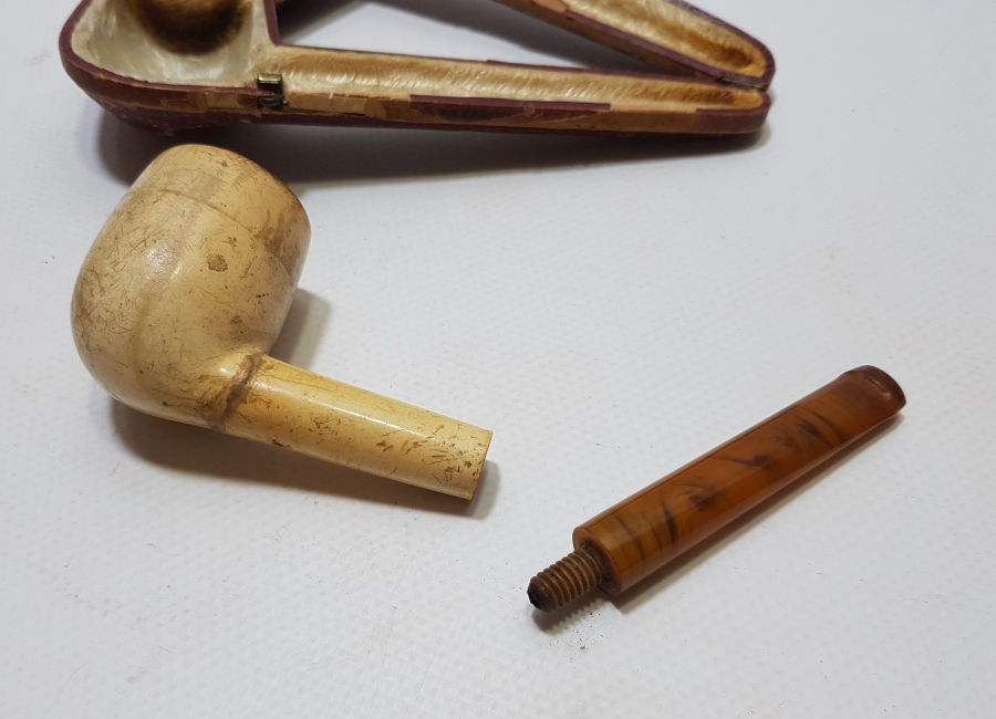 ORİJİNAL KUTUSUNDA SIKMA KEHRİBAR EMZİKLİ PİPO