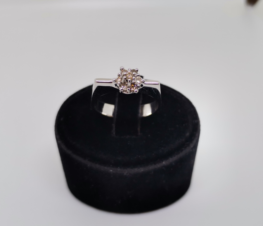 PIRLANTA TAŞLI DÖRTGEN MODEL YÜZÜK