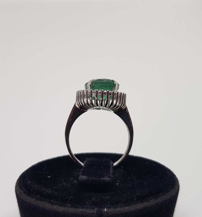 ZÜMRÜT VE PIRLANTA TAŞLI HÜRREM MODEL YÜZÜK