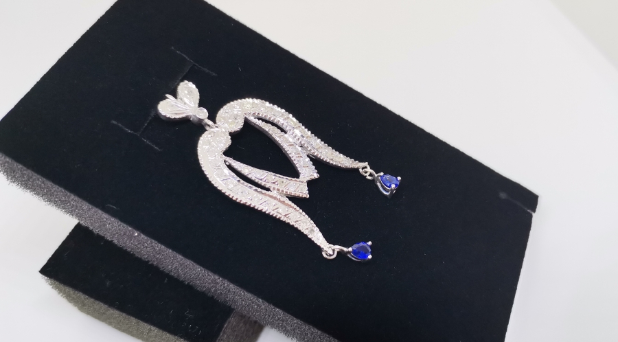 SAFİR VE PIRLANTA TAŞLI AİLE TASFİRLİ KOLYE UCU