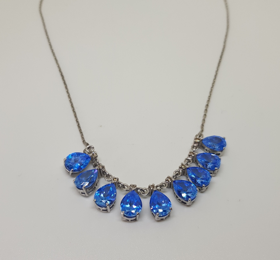 DAMLA MODEL AQUAMARİN VE PIRLANTA TAŞLI KOLYE