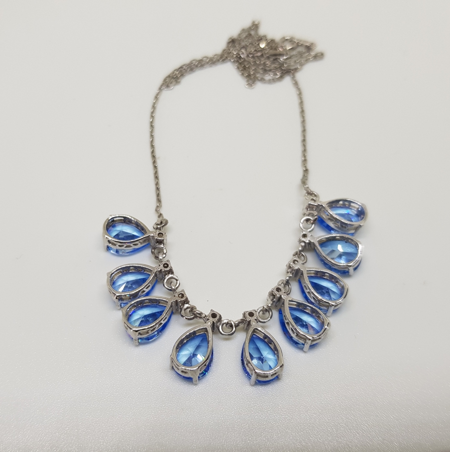 DAMLA MODEL AQUAMARİN VE PIRLANTA TAŞLI KOLYE