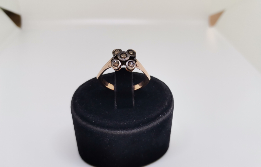 YAYIK BEŞTAŞ MODEL PIRLANTA YÜZÜK