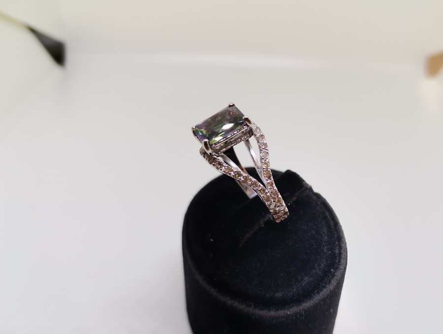 PIRLANTA VE RENKLİ AMETİST TAŞLI YÜZÜK