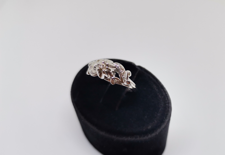 GUBUR MODEL PIRLANTA YÜZÜK