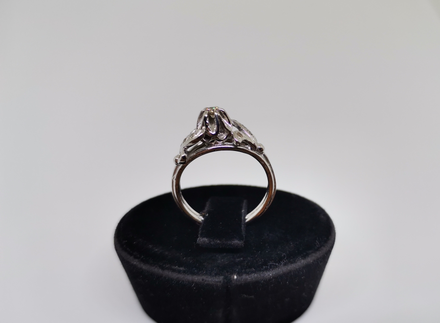 GUBUR MODEL PIRLANTA YÜZÜK