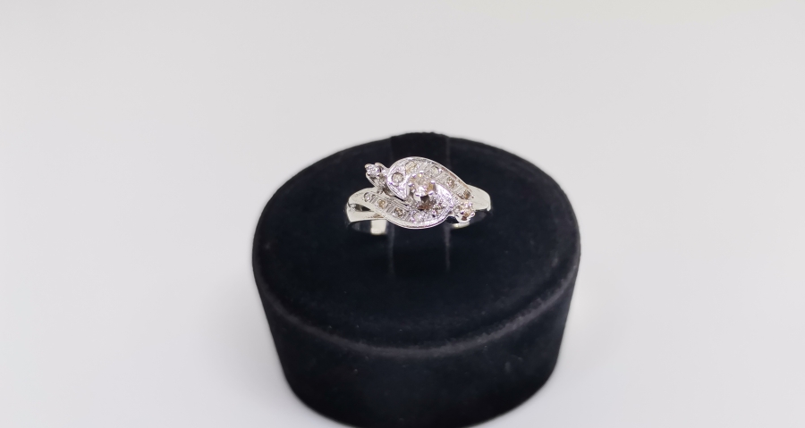 MİNİ SALYANGOZ MODELİ PIRLANTA TAŞLI YÜZÜK