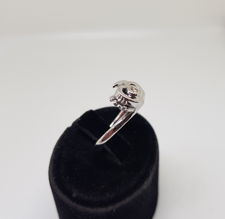 HANIMELİ MODELİ PIRLANTA TAŞLI YÜZÜK