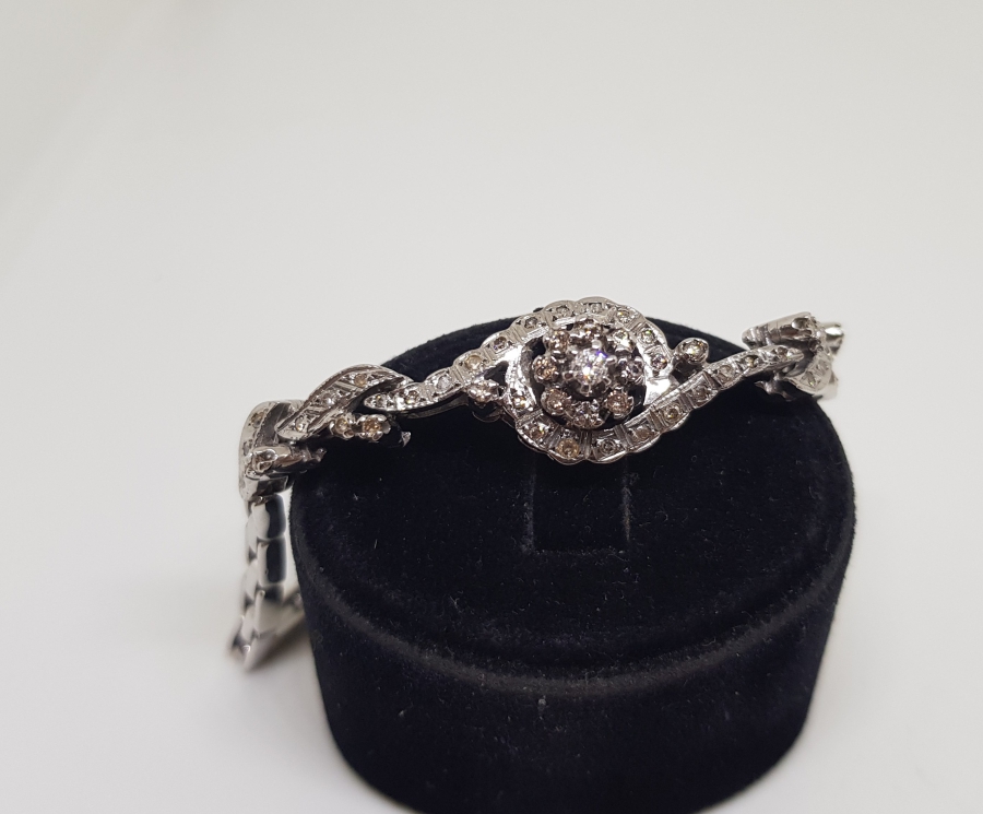 BÜYÜK SALYANGOZ MODELİ PIRLANTA TAŞLI BİLEKLİK