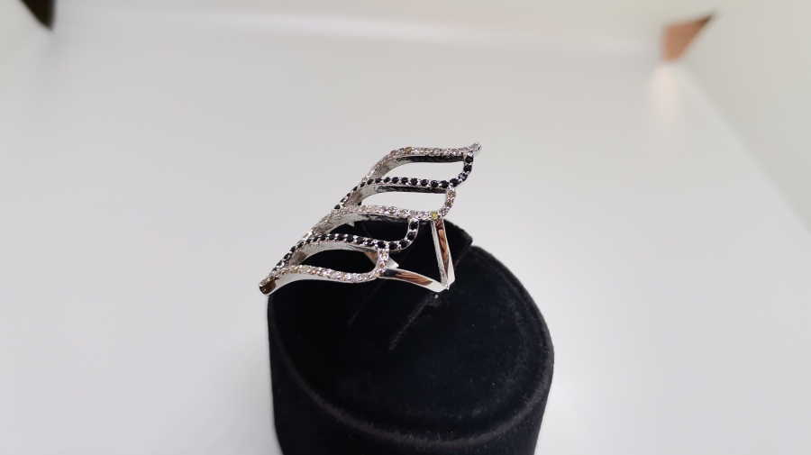 PIRLANTA VE GRANAT TAŞLI YÜZÜK