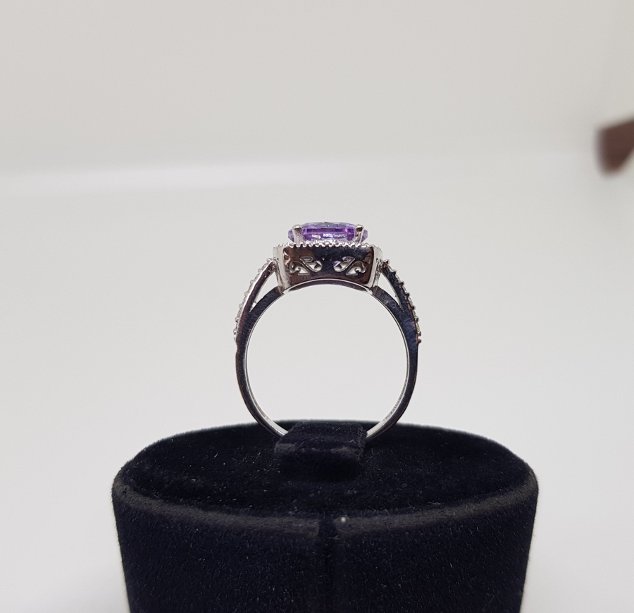 AMETİST VE PIRLANTA TAŞLI AVRUPA MODELLİ YÜZÜK