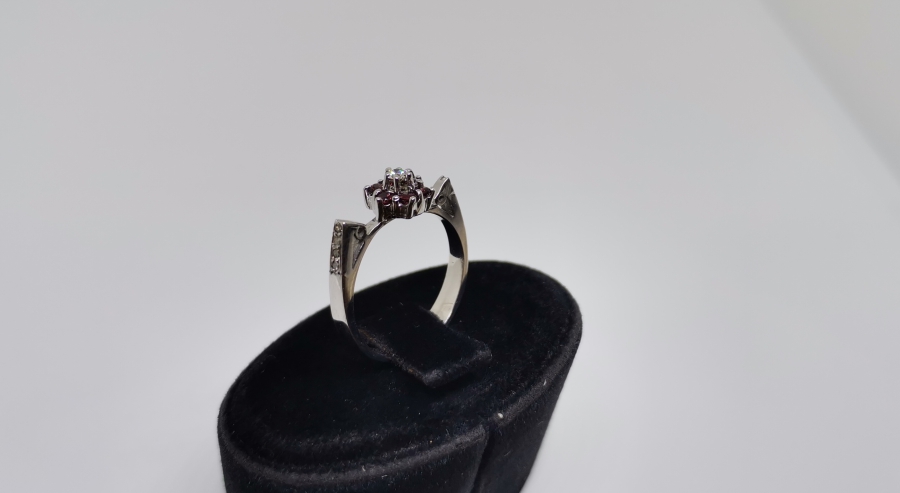 GARNET VE PIRLANTA TAŞLI YÜZÜK