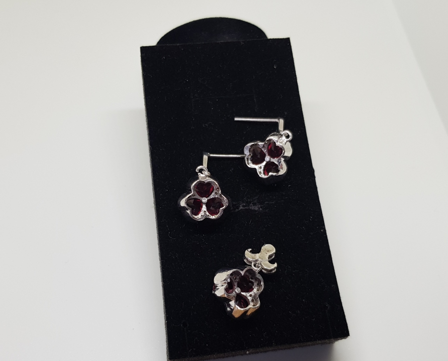 YAKUT VE PIRLANTA TAŞLI YONCA MODEL KOLYE KÜPE