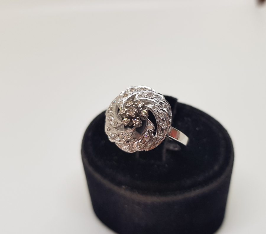 PIRLANTA TAŞLI SONSUZLUK MODELİ YÜZÜK