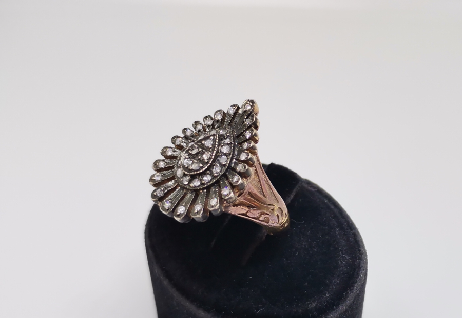 SIRALI DAMLA MODEL ELMAS TAŞLI YÜZÜK