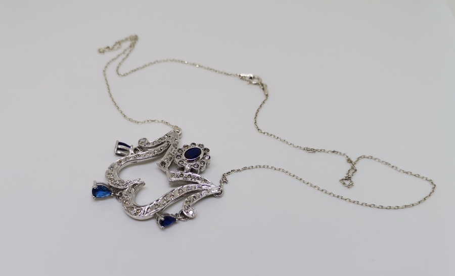 LALE MODEL PIRLANTA GERDANLIK