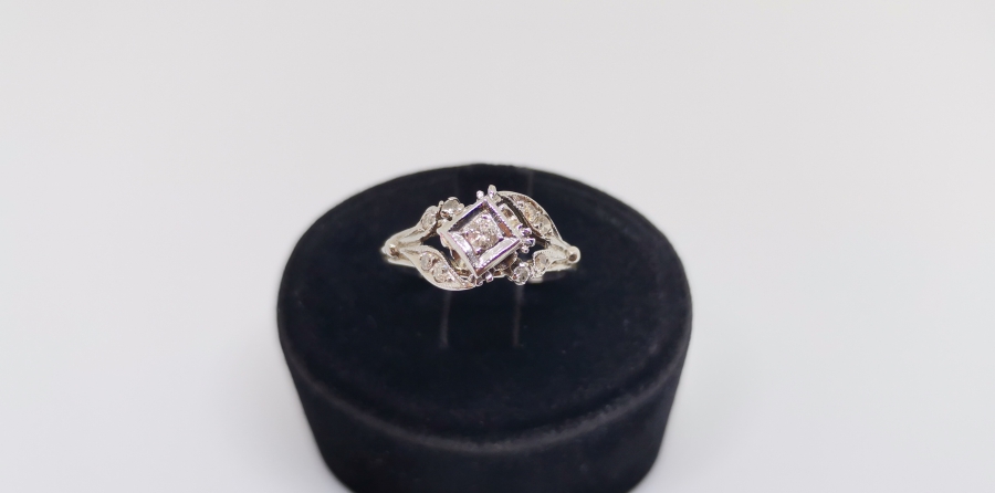 PIRLANTA TAŞLI KAR MODEL YÜZÜK