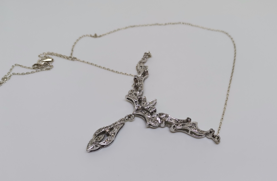 PIRLANTA TAŞLI OKLU MODEL KOLYE UCU