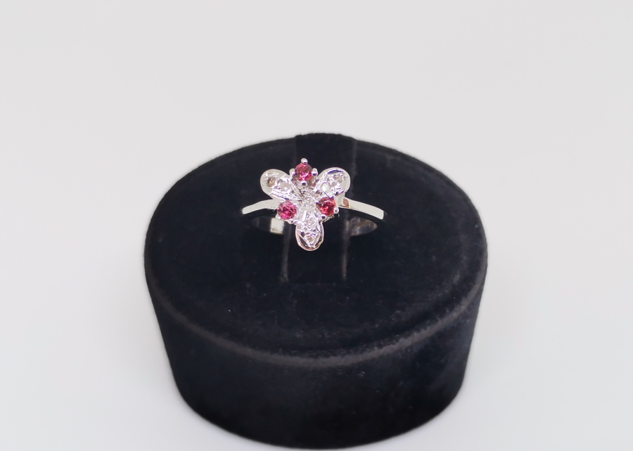 YAKUT VE PIRLANTA TAŞLI KELEBEK MODEL YÜZÜK