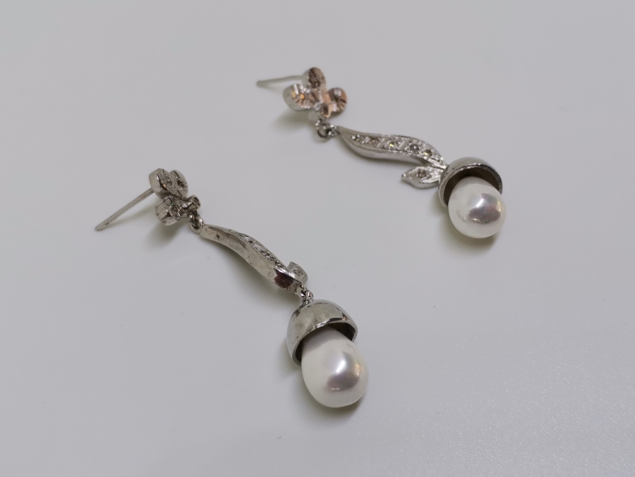 PIRLANTA TAŞLI VE İNCİLİ KÜPE