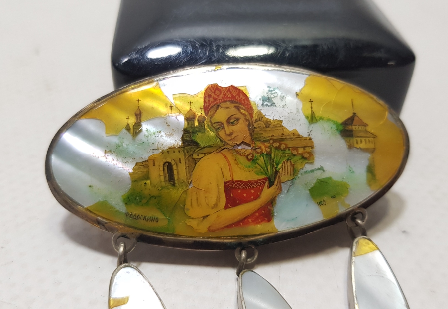 ÖZEL YAPIM SEDEF İŞÇİLİKLİ ANTİKA GÜMÜŞ BROŞ