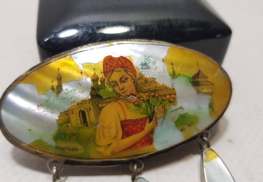 ÖZEL YAPIM SEDEF İŞÇİLİKLİ ANTİKA GÜMÜŞ BROŞ