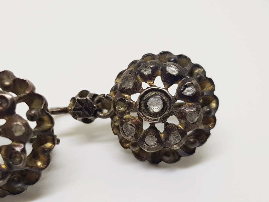 OSMANLI DÖNEMİ NADİR ARKA ASTARLI ELMAS TAŞLI ALTIN GÜL KÜPE