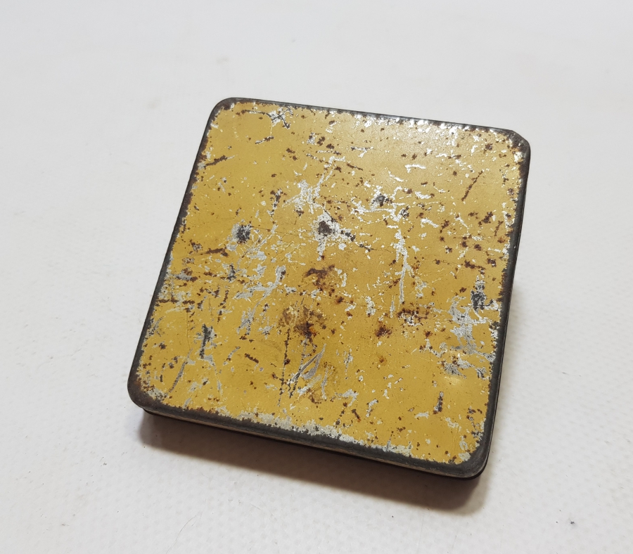 ÜZERİ OSMANLICA YAZILI OSMANLI DÖNEMİ SİGARA TABAKASI