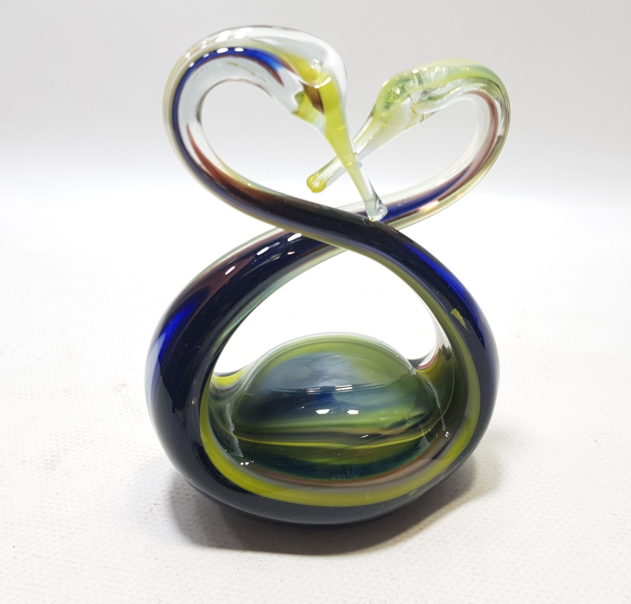 ANTİKA MURANO DANS EDEN KUĞULAR KONULU CAM MASA ÜSTÜ OBJESİ