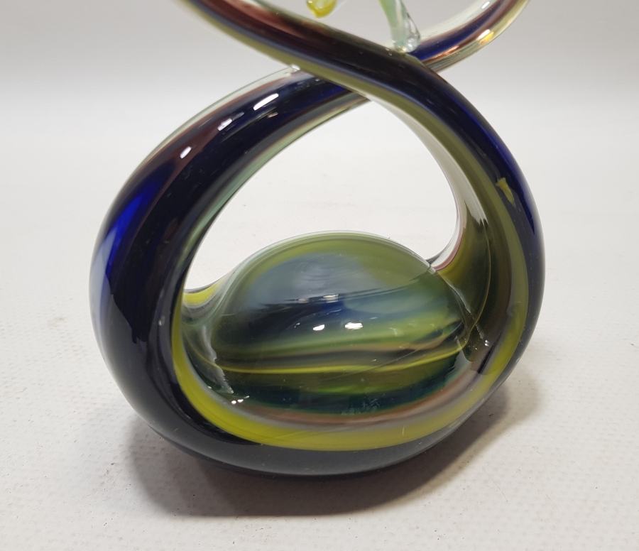 ANTİKA MURANO DANS EDEN KUĞULAR KONULU CAM MASA ÜSTÜ OBJESİ