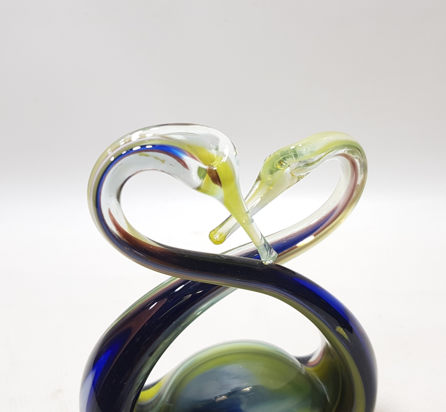 ANTİKA MURANO DANS EDEN KUĞULAR KONULU CAM MASA ÜSTÜ OBJESİ