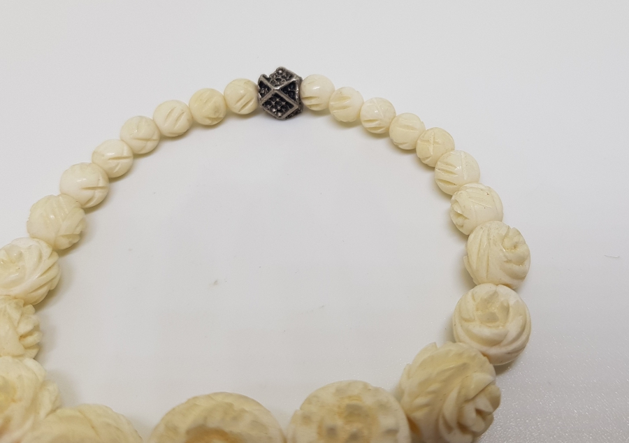 ÖZEL YAPIM GÜLLÜ MODEL ANTİKA FİLDİŞİ BİLEKLİK