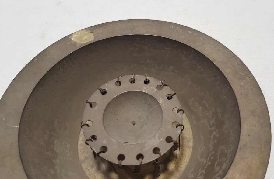 EL KAZIMA AYETLERLE DEKORLU ANTİKA ŞİFA TASI