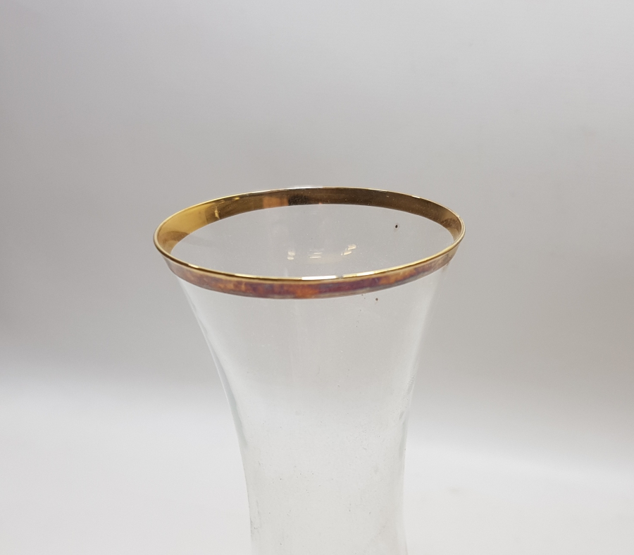 ALTIN VARAKLI ANTİKA GÜL VAZOSU