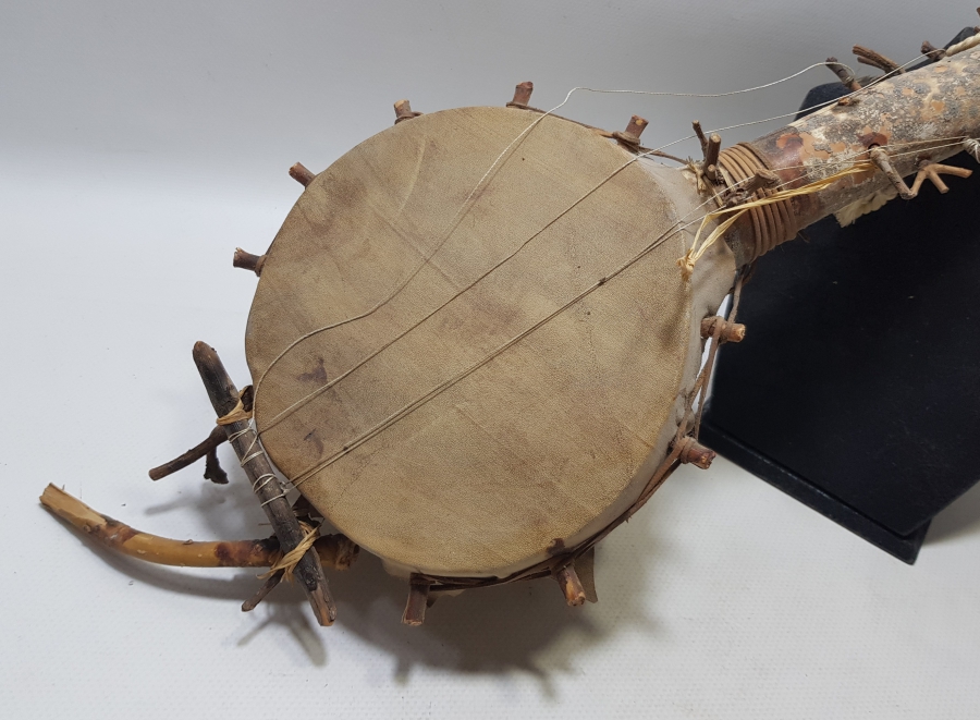 EL YAPIMI ANTİKA ÇALGI ALETİ