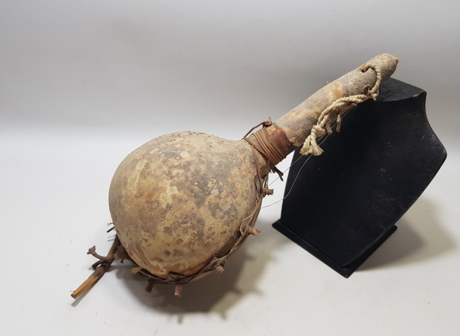 EL YAPIMI ANTİKA ÇALGI ALETİ