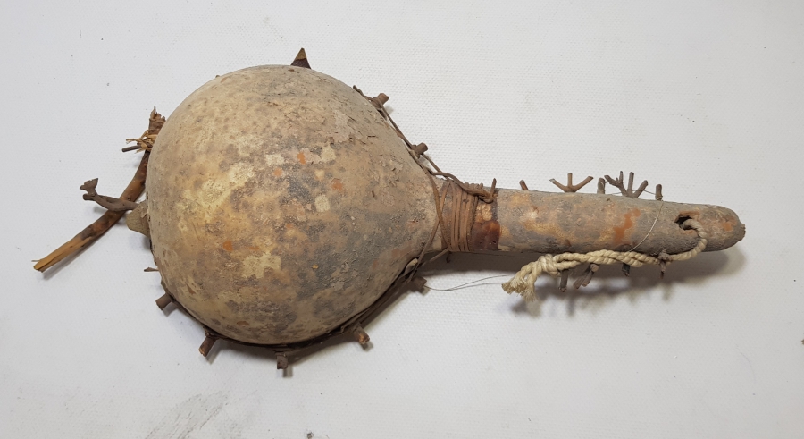 EL YAPIMI ANTİKA ÇALGI ALETİ