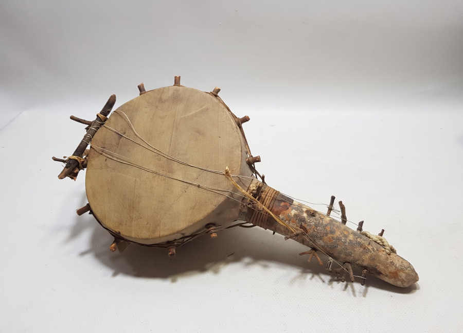 EL YAPIMI ANTİKA ÇALGI ALETİ