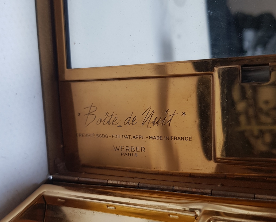 ANTİKA ALTIN KAPLAMA KAPAKLI PUDRALIK - PUDRİYER