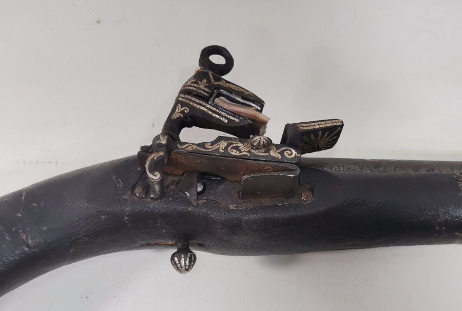 OSMANLI DÖNEMİ GÜMÜŞ ÇAKMA İŞÇİLİKLİ NADİR FORMDA PİŞTOV