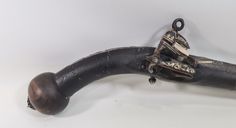 OSMANLI DÖNEMİ GÜMÜŞ ÇAKMA İŞÇİLİKLİ NADİR FORMDA PİŞTOV