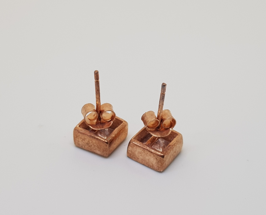 MARGAZİT TAŞLI GÜMÜŞ KÜPE